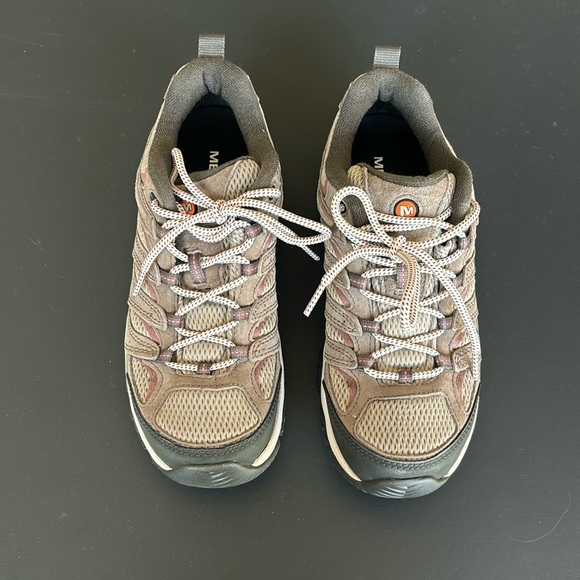 Womens Merrell hiking shoes - Picture 2 of 3